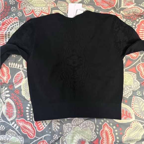 Fabletics Patterned Workout Top - Picture 3 of 7